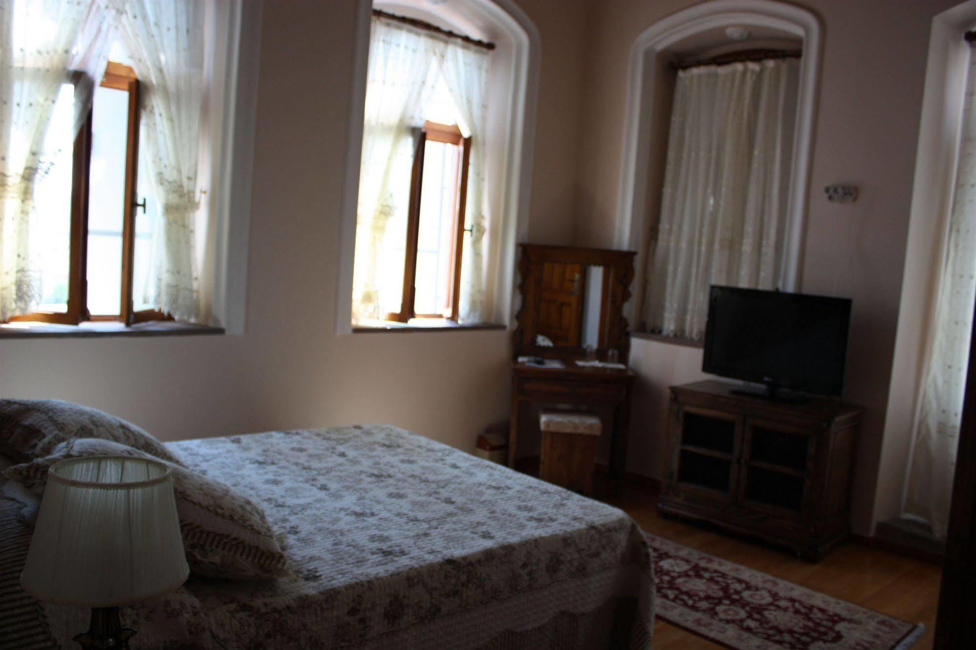 Hera Hotel Bergama Exterior foto